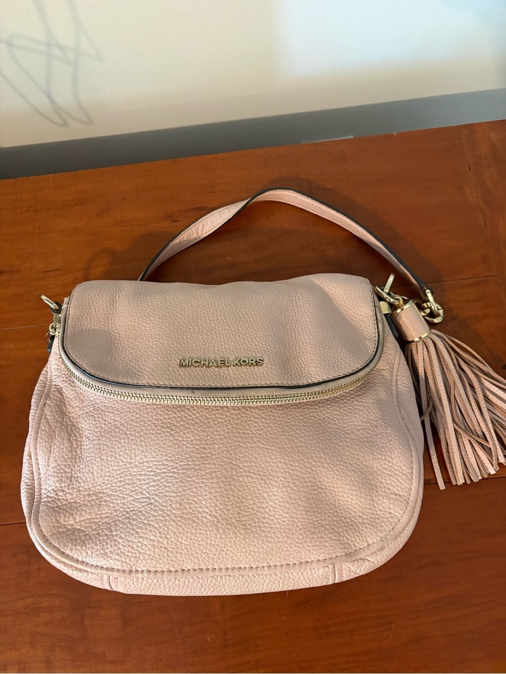 Michael Kors Blush Pink Pebbled Leather Shoulder Bag Tassel Gold Chain - Picture 13 of 13